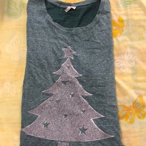 Lite Green shirt with sparkling Christmas tree
